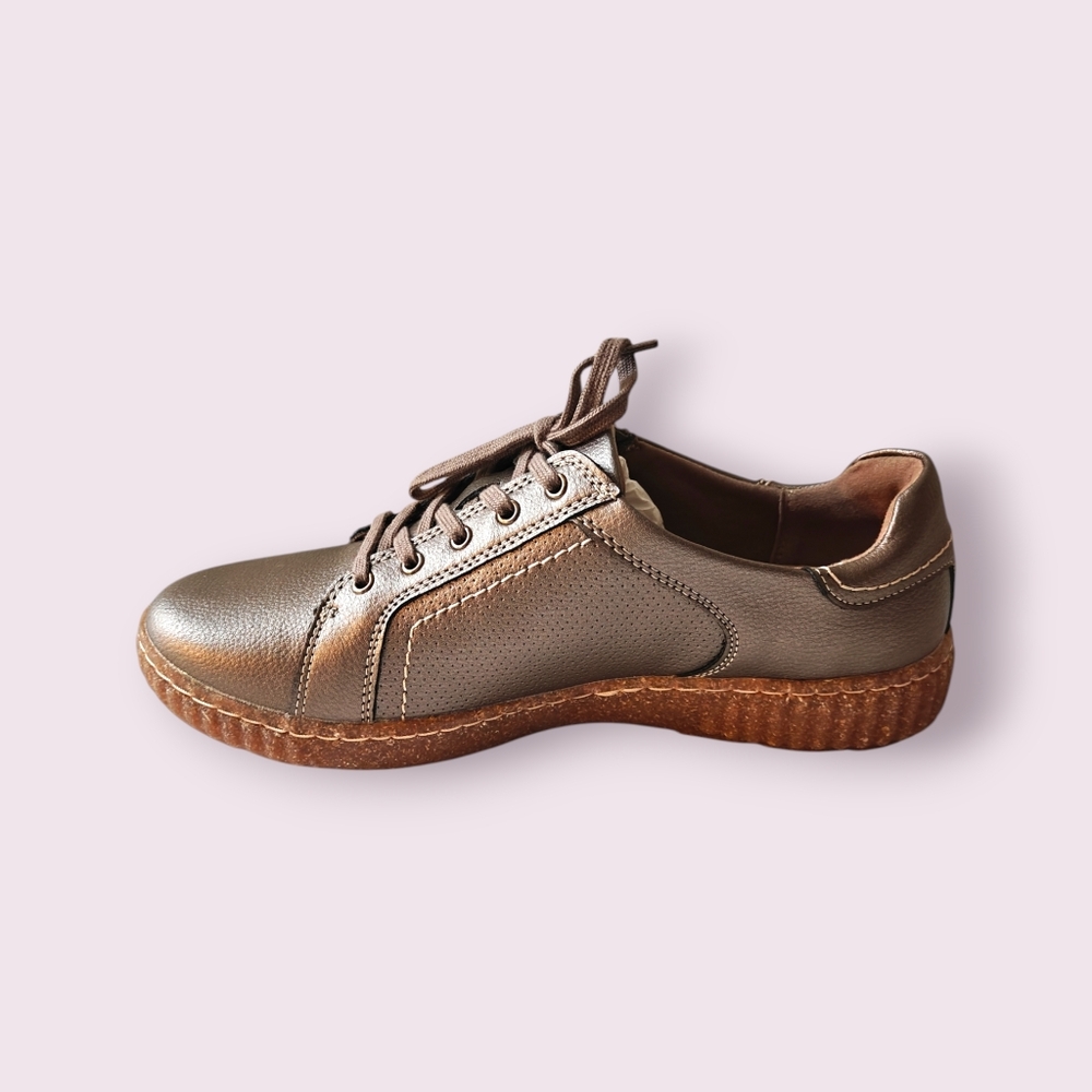 NEW Clarks Collection Caroline Janna Bronze Metallic Women's Size 9W Sneakers